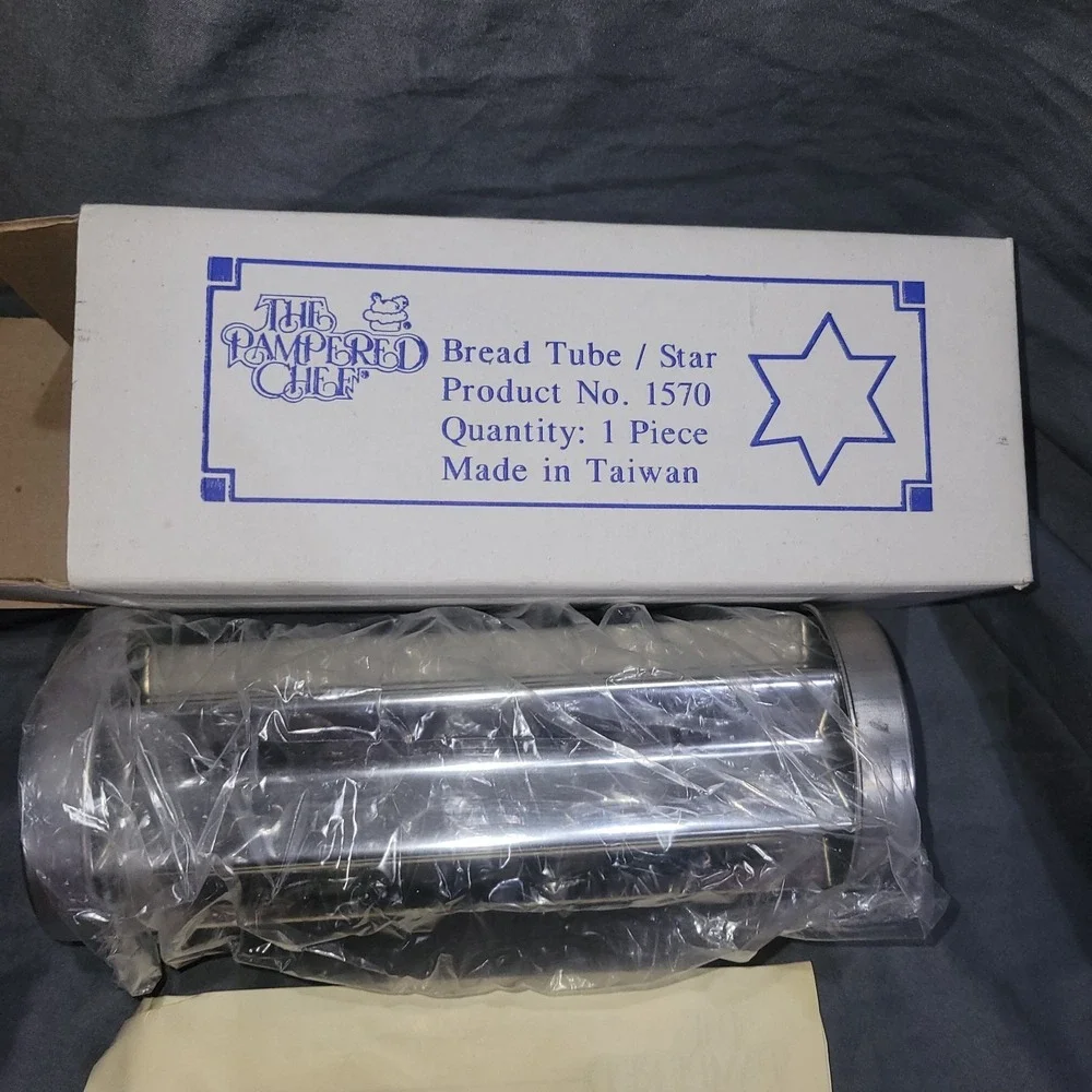 The Pampered Chef Valtrompia STAR Bread Tube Item #1570